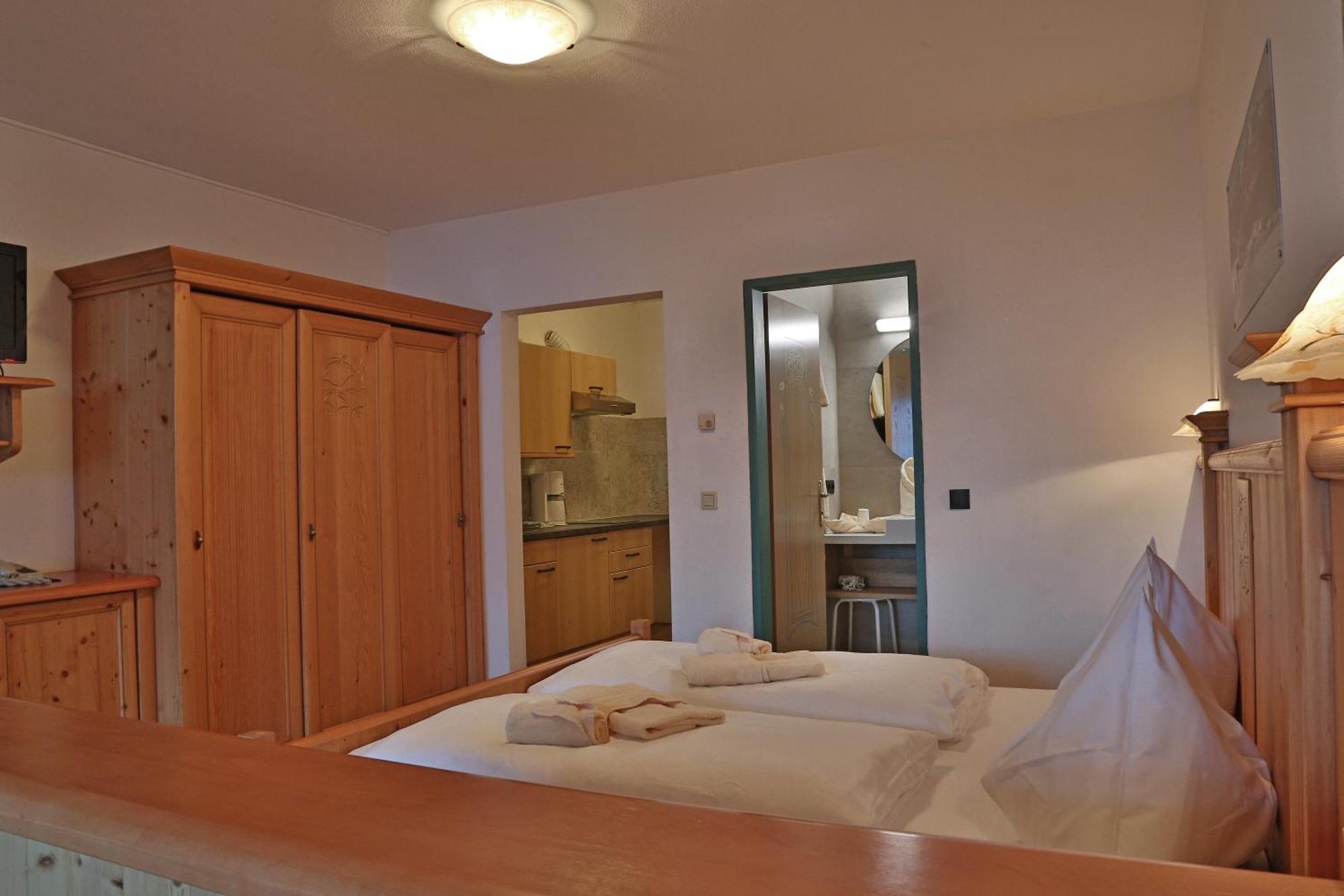 Aparthotel Paradies - Schrempfgut Flachau Exterior photo